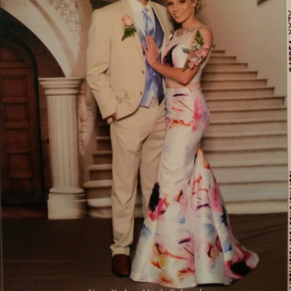 Prom dress 2-piece floral similar to Sherri hill